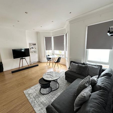 Spacious 2 Bed Flat In Londres Exterior foto